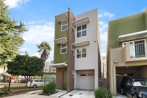 425 Outrigger Ln, West Sacramento, CA, 95605-2837 | Card Image