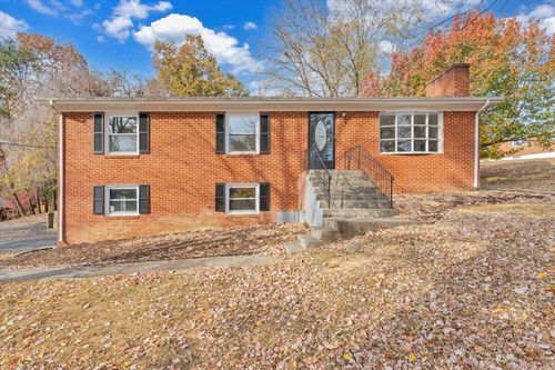 222 Maple Dr, Blue Ridge, VA, 24064-1216 | Card Image