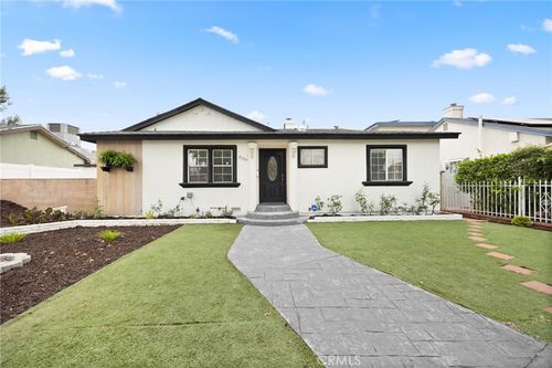 11213 Haskell Ave, Granada Hills, CA, 91344-3945 | Card Image