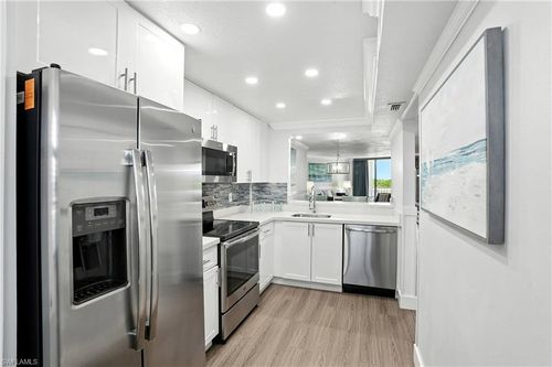 apt-201-440 Seaview Ct, MARCO ISLAND, FL, 34145-2629 | Card Image