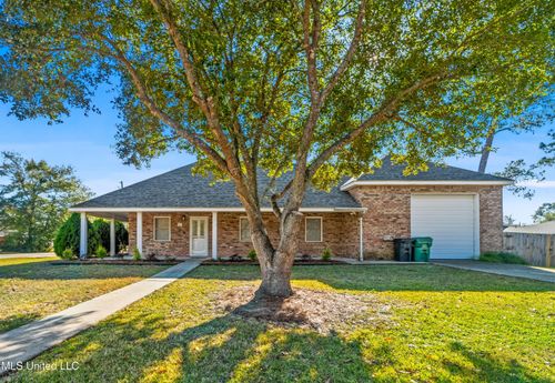 200 Eighth St, Bay Saint Louis, MS, 39520-2308 | Card Image