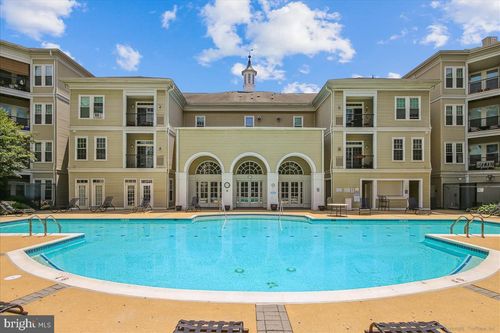 5-302-2055 26th St S, ARLINGTON, VA, 22206-2888 | Card Image