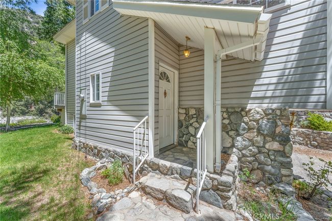 Front Door | Image 39