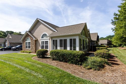 6811 Ledgestone Pl, Charlotte, NC, 28227-0908 | Card Image