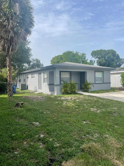 2321 Nw 6th Ct, Fort Lauderdale, FL, 33311-7741 | Card Image