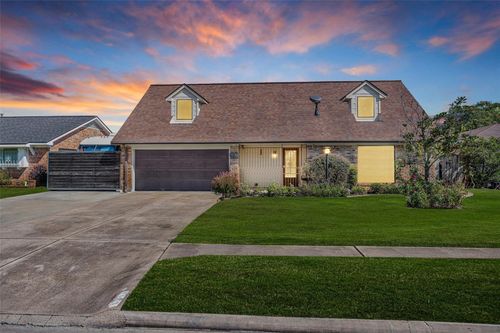 1102 Mosher Ln, Houston, TX, 77088-1924 | Card Image