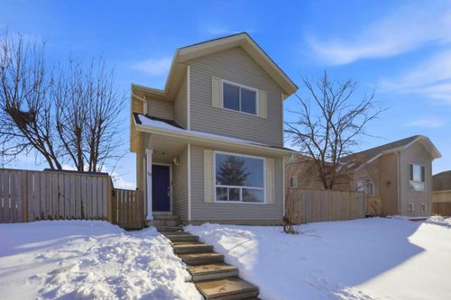 19 Appletree Close Se, Calgary, AB, T2A7J1 | Card Image