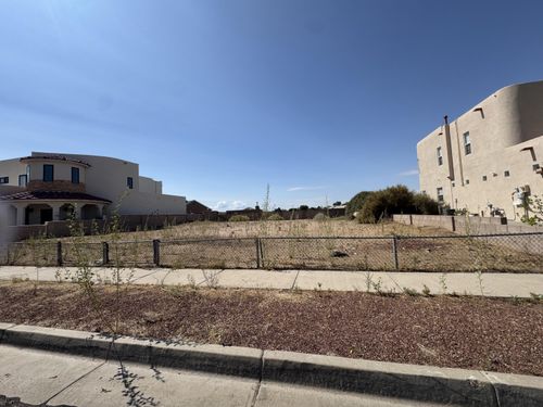 4540 Arrowhead Ave Nw, Albuquerque, NM, 87114-3465 | Card Image