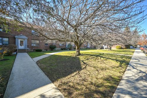 apt-93-36-44 172nd St, Flushing, NY, 11358-2356 | Card Image