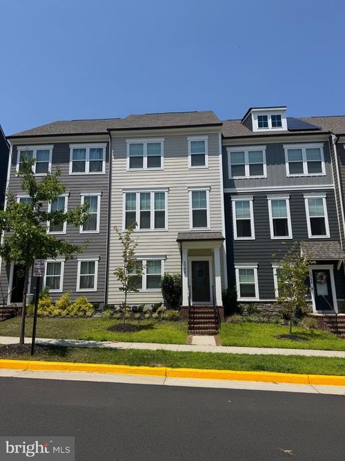 1768 Hickory Woods Rd, DUMFRIES, VA, 22026-2989 | Card Image