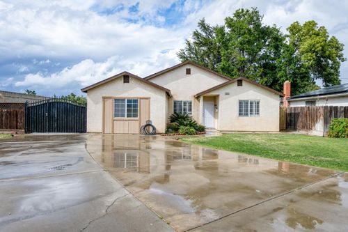 4527 E Cortland Avenue, Fresno, CA, 93726 | Card Image