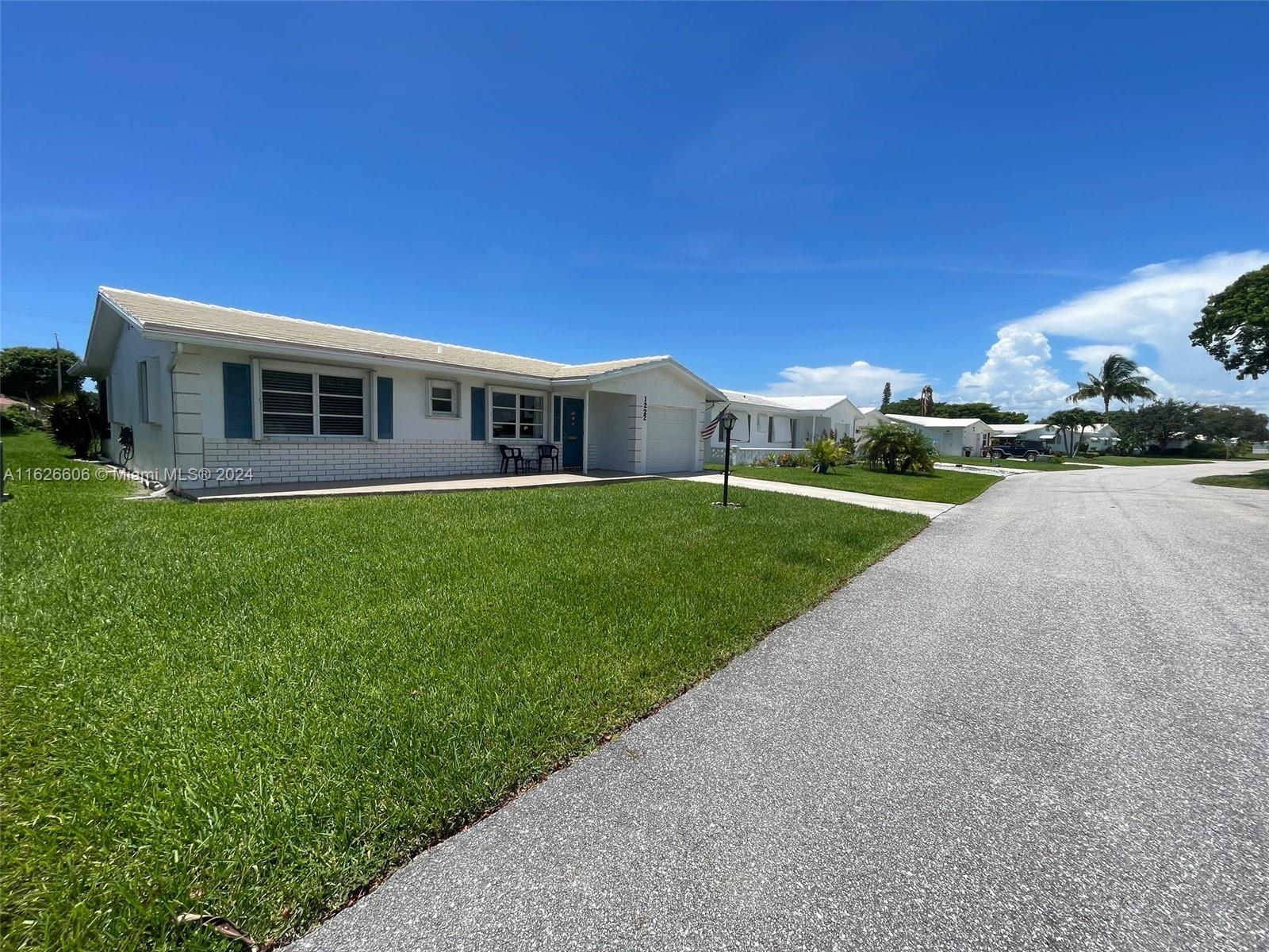 22nd Ave, Boynton Beach, FL 33426