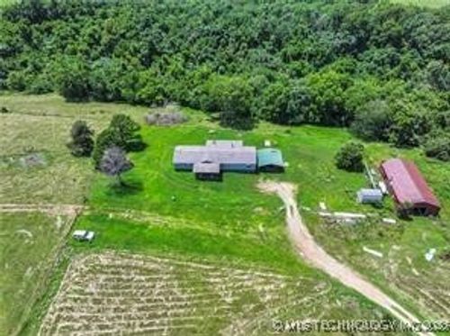 86010 S 4747 Rd, Stilwell, OK, 74960-4688 | Card Image