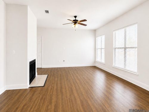 8-c-5165 Etta St, Baton Rouge, LA, 70820-4989 | Card Image
