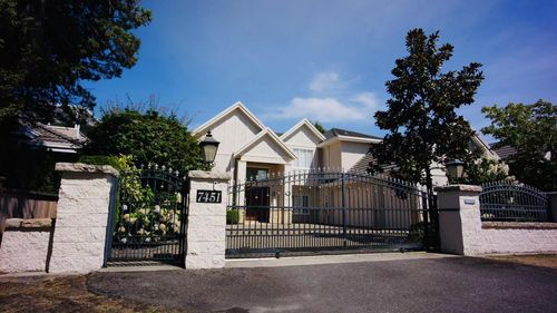 7451 Bates Rd, Richmond, BC, V7A1C8 | Card Image