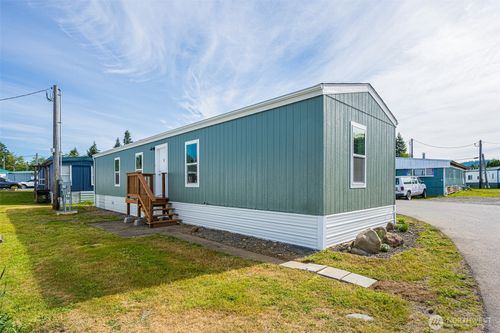 24-621 Calawah Way, Forks, WA, 98331-9377 | Card Image