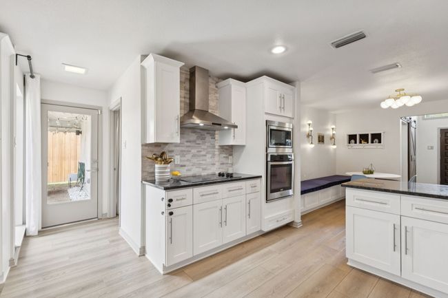 6921 Mill Falls Dr, House other with 3 bedrooms, 3 bathrooms and null parking in Dallas TX | Image 9