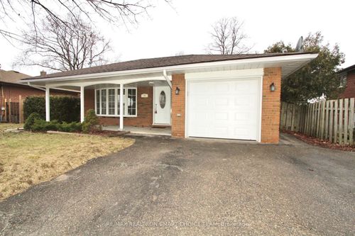 bsmt-929 Crocus Cres, Whitby, ON, L1N2A8 | Card Image
