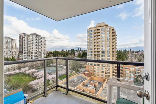 1209-3588 Crowley Dr, Vancouver, BC, V5R6H3 | Card Image