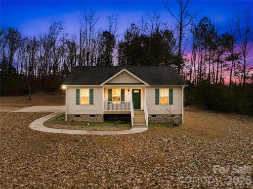 670 Summersby St, chester, SC, 29706-2524 | Card Image