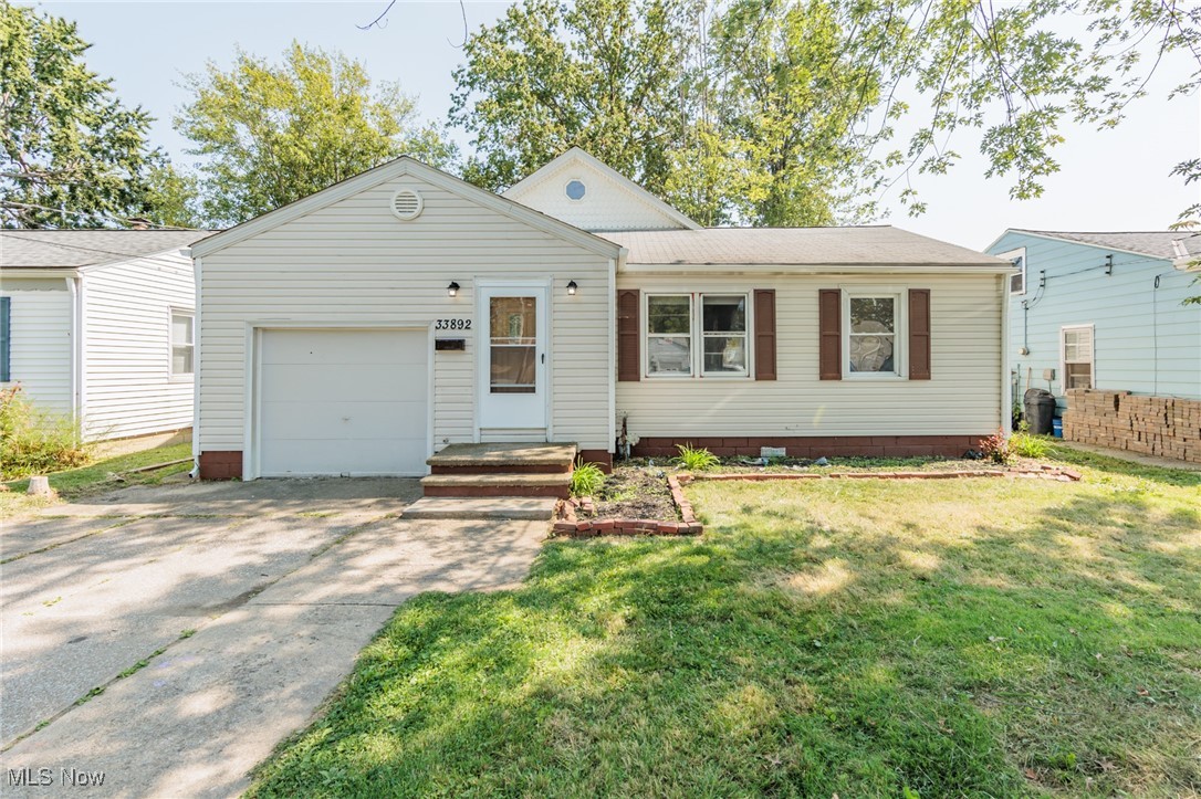 Lawton Ave, Eastlake, OH 44095