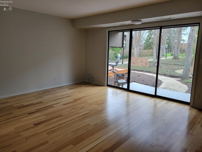 APT-4 - 1110 By The Shores Dr, Condo with 2 bedrooms, 2 bathrooms and 1 parking in Huron OH | Image 4