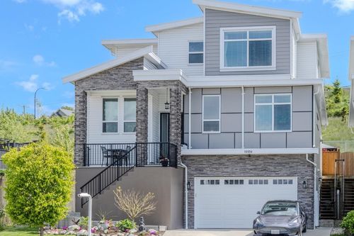 10556 Mcveety St, Maple Ridge, BC, V2W0K3 | Card Image