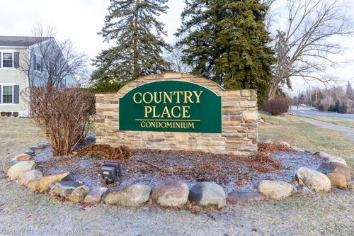 41754 Broquet Dr, Northville, MI, 48167-2402 | Card Image