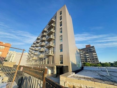 3c-70-40 45th Avenue, New York, NY, 11377 | Card Image