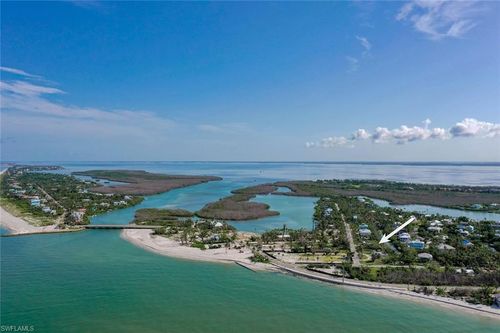 2490 Coconut Dr, SANIBEL, FL, 33957-2008 | Card Image