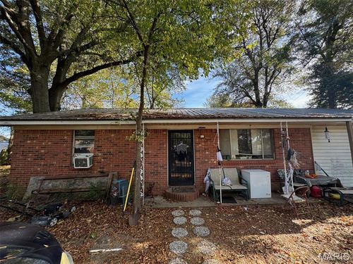 812 Herman St, Kennett, MO, 63857-3231 | Card Image