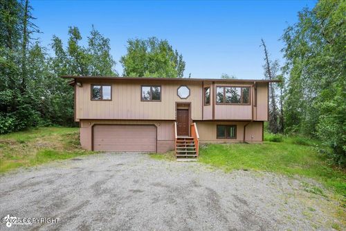 840 N Voss Circle, Wasilla, AK, 99623 | Card Image