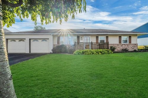 109 Forbes Dr, Latrobe, PA, 15650-1048 | Card Image