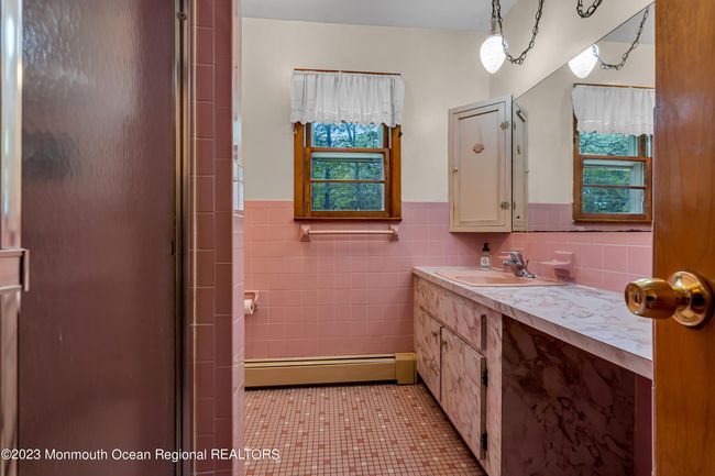521 Ely Harmony Rd, House other with 4 bedrooms, 2 bathrooms and null parking in MILLSTONE TOWNSHIP NJ | Image 25