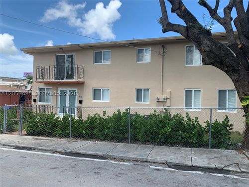 901 Nw 22nd Ct, Miami, FL, 33125-3312 | Card Image