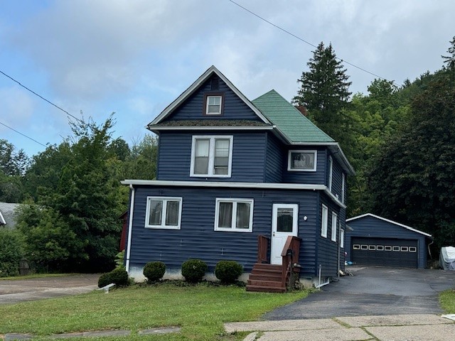Pearl St, Wellsville, NY 14895