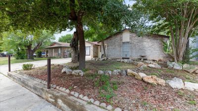 5619 Kingswood Street, House other with 5 bedrooms, 2 bathrooms and null parking in San Antonio TX | Image 1