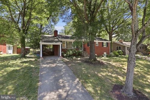 8403 Felton Ln, ALEXANDRIA, VA, 22308-1922 | Card Image