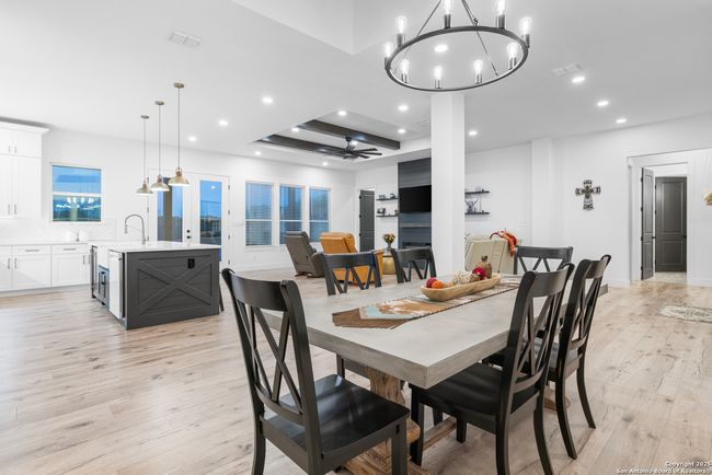 1090 Pegasus Dr, House other with 4 bedrooms, 4 bathrooms and null parking in Spring Branch TX | Image 6