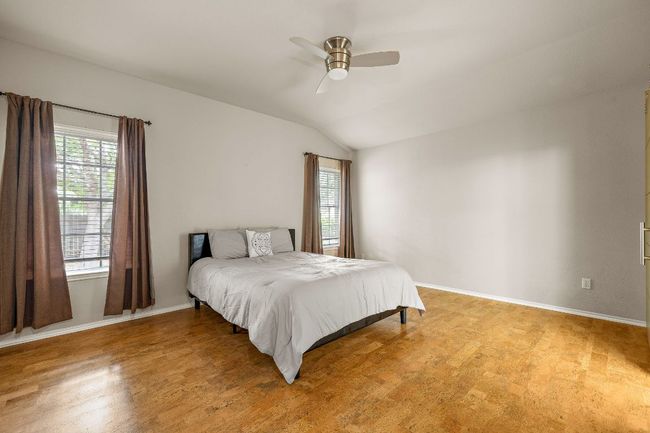 Large Primary Bedroom | Image 16