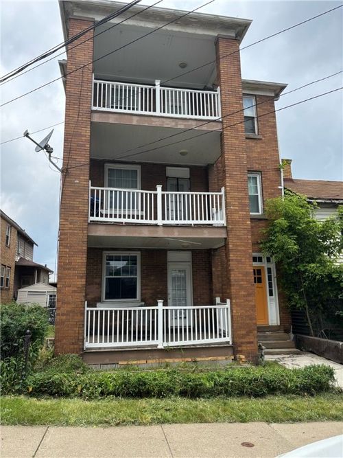 107 E 18th Ave, Homestead, PA, 15120-1817 | Card Image