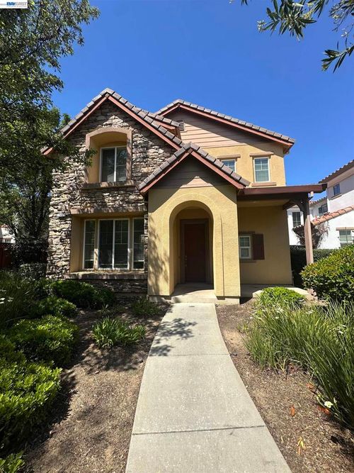 140 W Brilloso Ln, Mountain House, CA, 95391-2028 | Card Image
