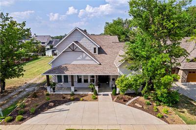 412 Nw 3rd Street, House other with 5 bedrooms, 4 bathrooms and null parking in Bentonville AR | Image 2