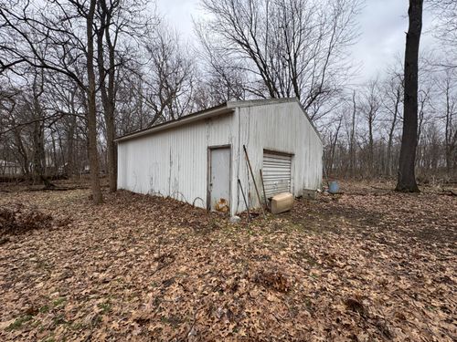 31646 Wells St, Dowagiac, MI, 49047-9704 | Card Image