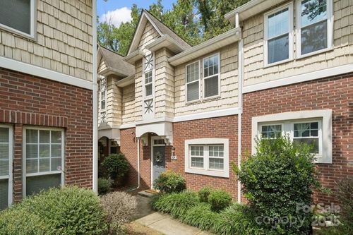 3043 Uxbridge Woods Ct, Charlotte, NC, 28205-6287 | Card Image
