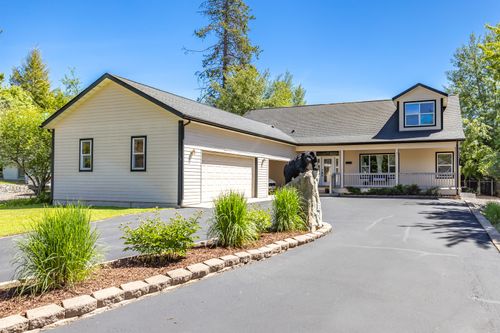 955 Colorado Ave, Whitefish, MT, 59937-3414 | Card Image