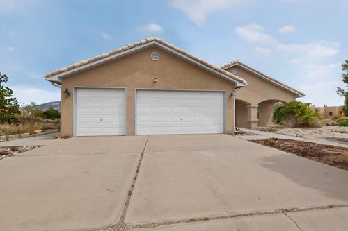 600 Rio Hondo Rd Ne, Rio Rancho, NM, 87144-4704 | Card Image