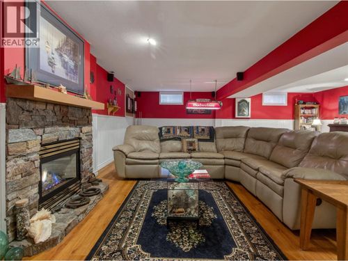 109 Green Avenue E, Penticton, BC, V2A7P6 | Card Image