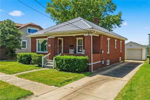 577 5th St Nw, Carrollton, OH, 44615-1007 | Card Image