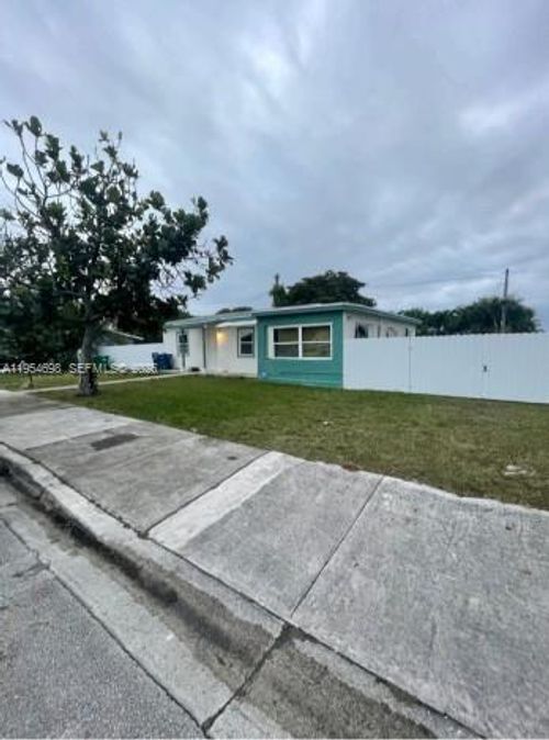 01-22020 Sw 115th Ct, Miami, FL, 33170-4604 | Card Image